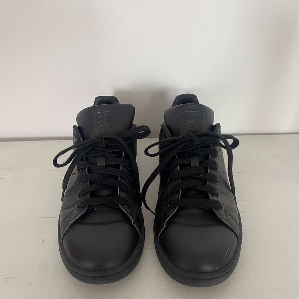 Adidas Black Stan Smiths